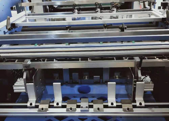 Porcellana Macchina di perforazione automatica 100 del laminatore del rotolo - spessore di carta 500Gsm fornitore