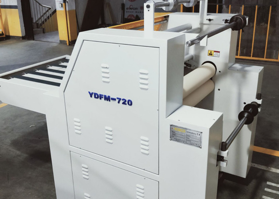 Porcellana Processo di fabbricazione facile per rotolare la macchina termica automatica della laminazione per il processo della foto fornitore